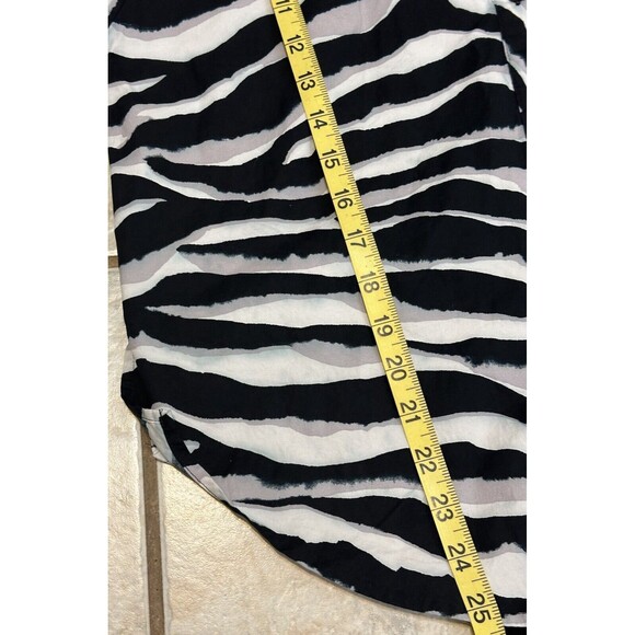 Express Women Size S Zebra Print Boyfriend Poplin Portofino Shirt Career - Picture 6 of 13